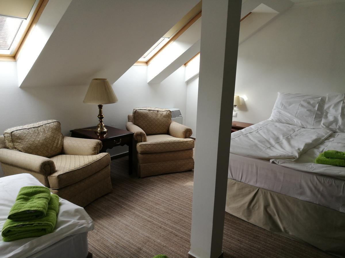 Opera Loft Rooms And Apartments Budapest Luaran gambar