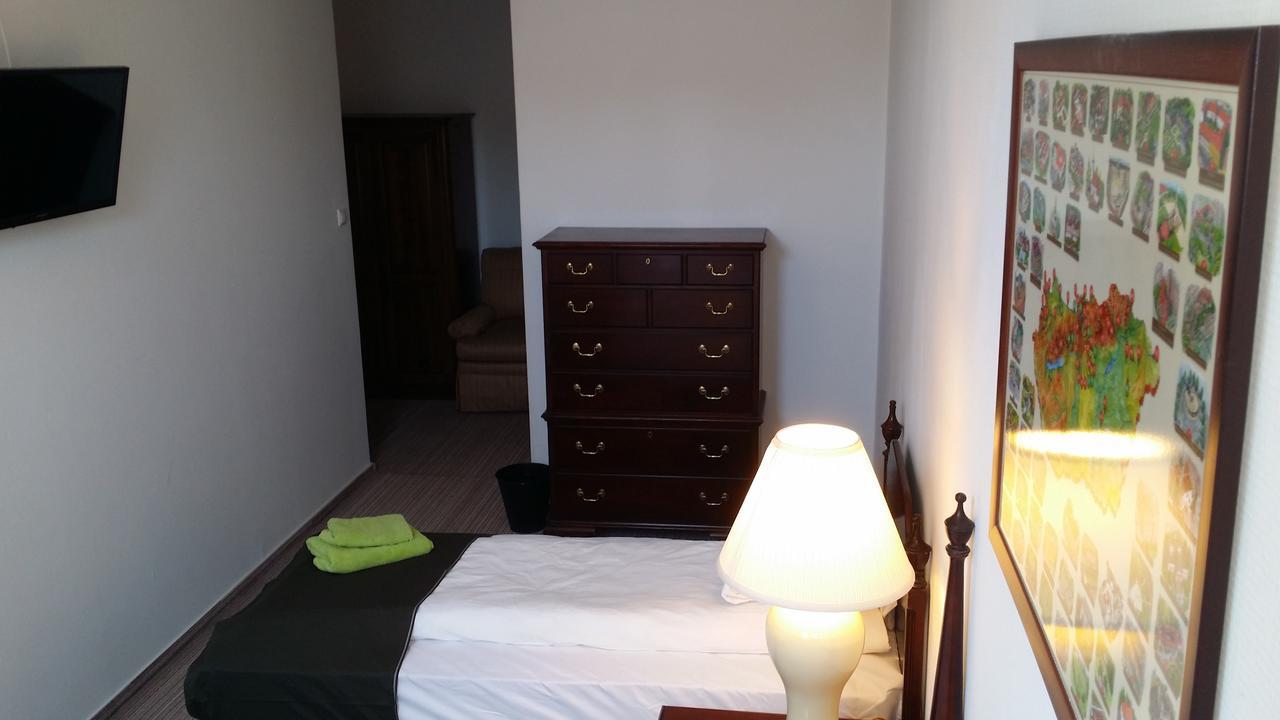 Opera Loft Rooms And Apartments Budapest Luaran gambar