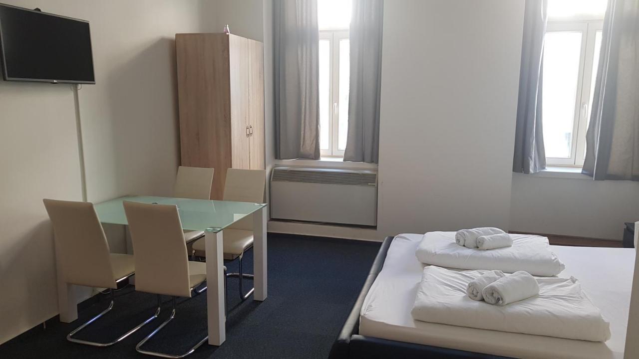Opera Loft Rooms And Apartments Budapest Luaran gambar